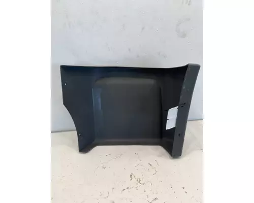 INTERNATIONAL LT Fender Extension