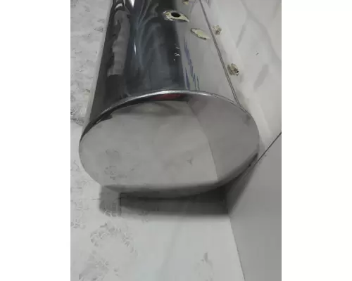 INTERNATIONAL LT Fuel Tank