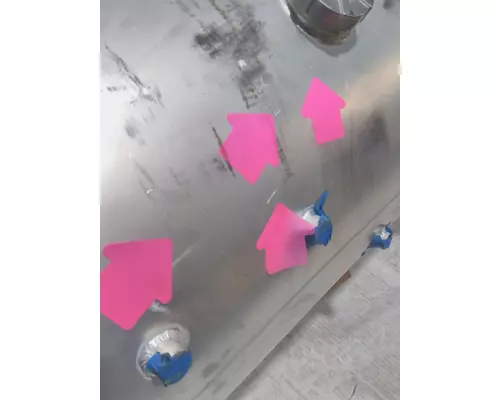 INTERNATIONAL LT Fuel Tank