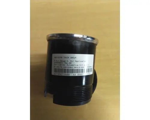 INTERNATIONAL LT GAUGE AIR