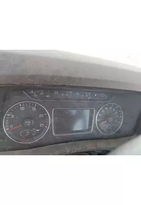 INTERNATIONAL LT GAUGE CLUSTER