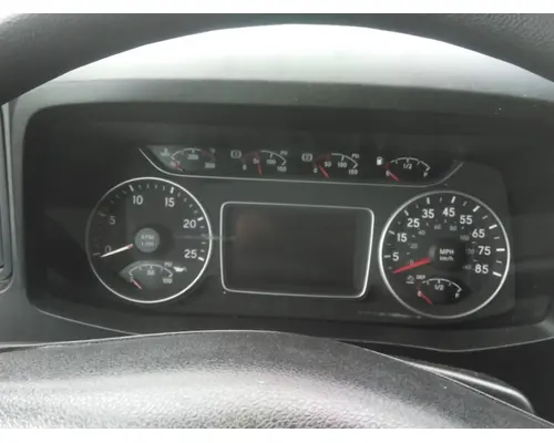 INTERNATIONAL LT GAUGE CLUSTER