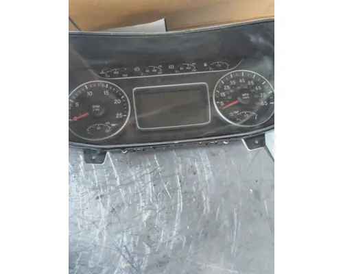 INTERNATIONAL LT GAUGE CLUSTER