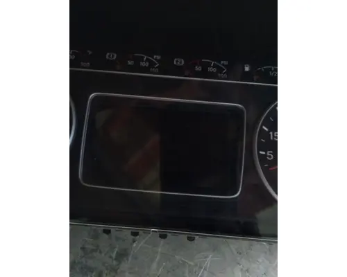 INTERNATIONAL LT GAUGE CLUSTER
