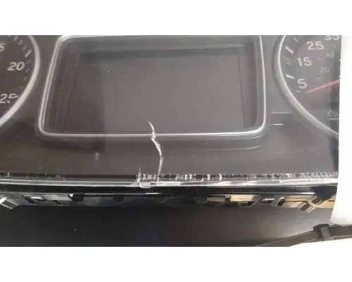 INTERNATIONAL LT GAUGE CLUSTER