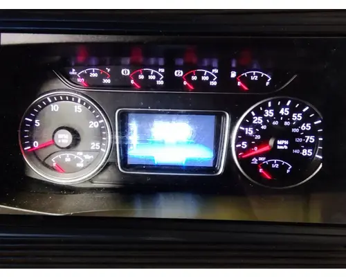 INTERNATIONAL LT GAUGE CLUSTER