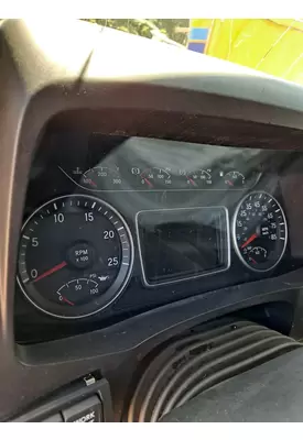 INTERNATIONAL LT GAUGE CLUSTER