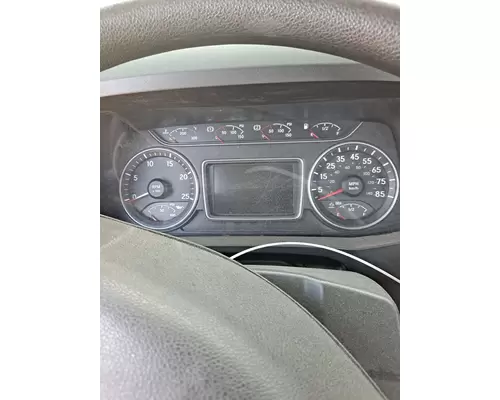 INTERNATIONAL LT GAUGE CLUSTER