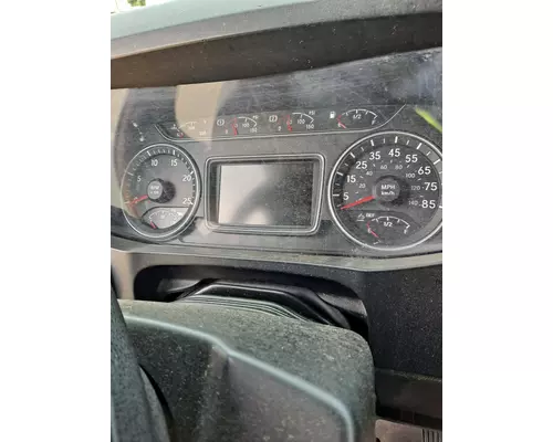 INTERNATIONAL LT GAUGE CLUSTER