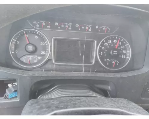 INTERNATIONAL LT GAUGE CLUSTER