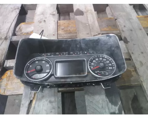 INTERNATIONAL LT GAUGE CLUSTER