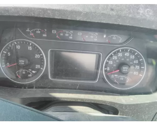 INTERNATIONAL LT GAUGE CLUSTER