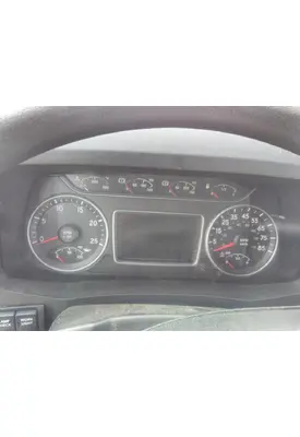 INTERNATIONAL LT GAUGE CLUSTER