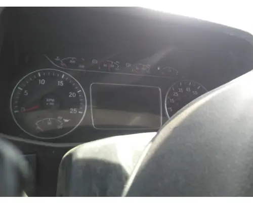INTERNATIONAL LT GAUGE CLUSTER