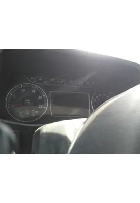 INTERNATIONAL LT GAUGE CLUSTER