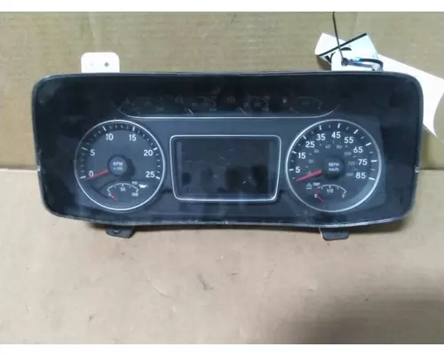 INTERNATIONAL LT GAUGE CLUSTER