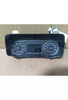 INTERNATIONAL LT GAUGE CLUSTER