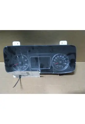 INTERNATIONAL LT GAUGE CLUSTER