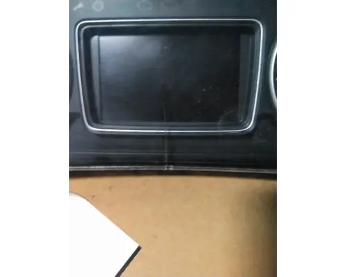 INTERNATIONAL LT GAUGE CLUSTER