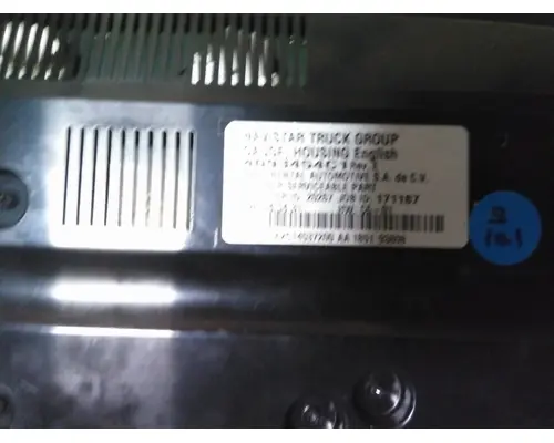INTERNATIONAL LT GAUGE CLUSTER