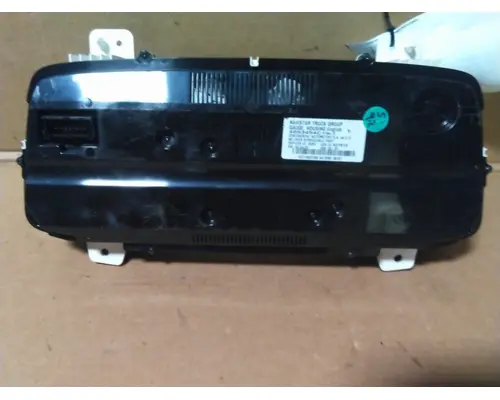 INTERNATIONAL LT GAUGE CLUSTER