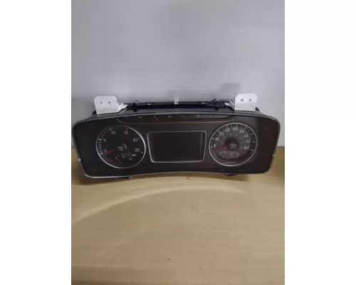 INTERNATIONAL LT GAUGE CLUSTER