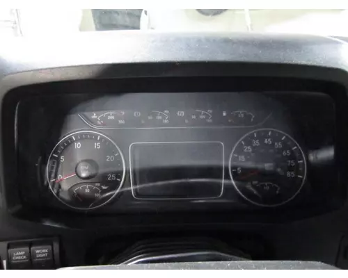 INTERNATIONAL LT GAUGE CLUSTER