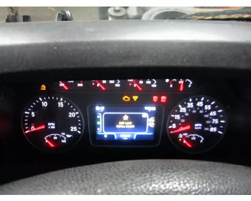 INTERNATIONAL LT GAUGE CLUSTER