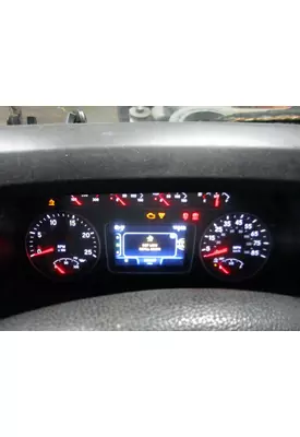 INTERNATIONAL LT GAUGE CLUSTER