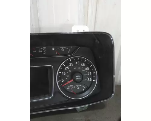 INTERNATIONAL LT GAUGE CLUSTER