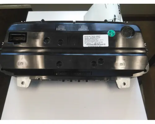 INTERNATIONAL LT GAUGE CLUSTER