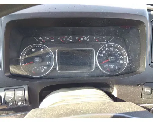 INTERNATIONAL LT GAUGE CLUSTER
