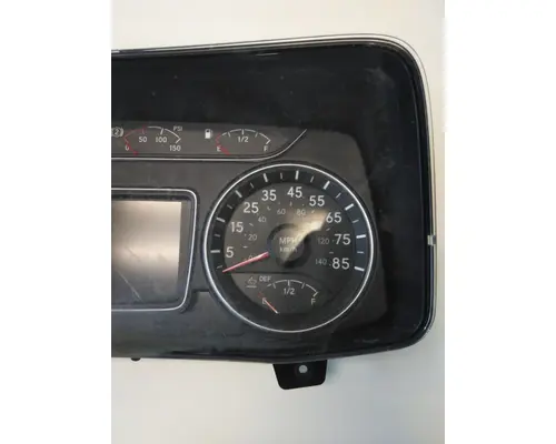 INTERNATIONAL LT GAUGE CLUSTER