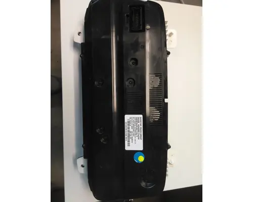 INTERNATIONAL LT GAUGE CLUSTER