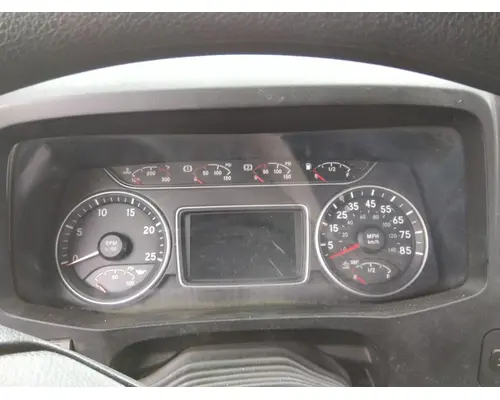 INTERNATIONAL LT GAUGE CLUSTER