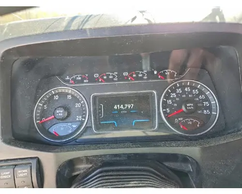 INTERNATIONAL LT GAUGE CLUSTER
