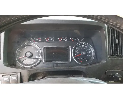 INTERNATIONAL LT GAUGE CLUSTER