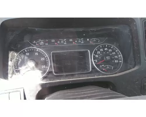 INTERNATIONAL LT GAUGE CLUSTER