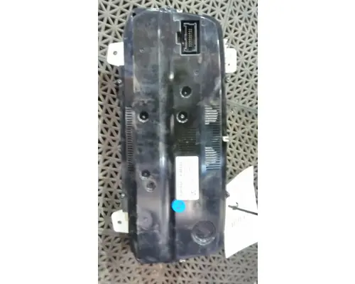 INTERNATIONAL LT GAUGE CLUSTER