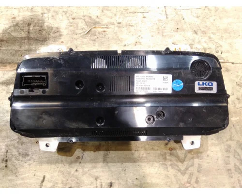 INTERNATIONAL LT GAUGE CLUSTER