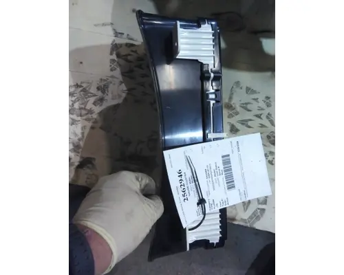 INTERNATIONAL LT GAUGE CLUSTER