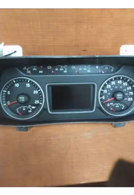 INTERNATIONAL LT GAUGE CLUSTER