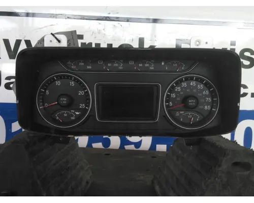 INTERNATIONAL LT GAUGE CLUSTER