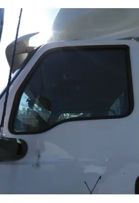 INTERNATIONAL LT GLASS, DOOR, FRONT