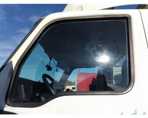 INTERNATIONAL LT GLASS, DOOR, FRONT