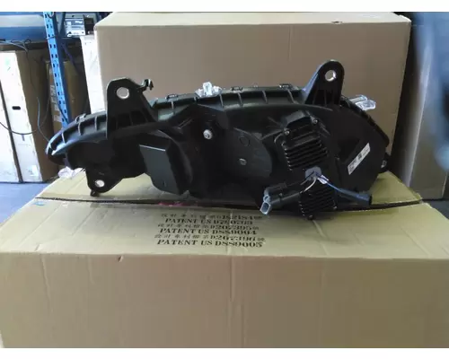 INTERNATIONAL LT HEADLAMP ASSEMBLY