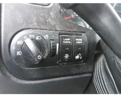 INTERNATIONAL LT HEADLAMP SWITCH