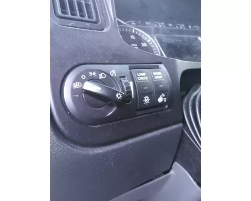 INTERNATIONAL LT HEADLAMP SWITCH