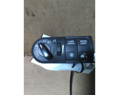 INTERNATIONAL LT HEADLAMP SWITCH