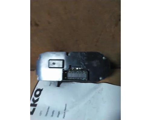 INTERNATIONAL LT HEADLAMP SWITCH